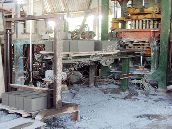 Máy sản xuất 01