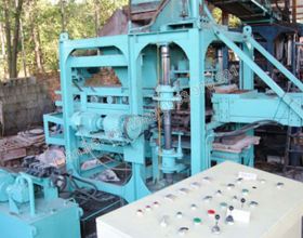 Máy sản xuất 07